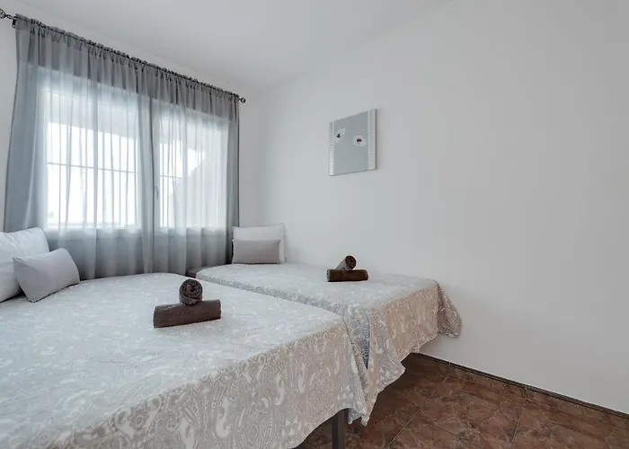 Raxi Торевьиа